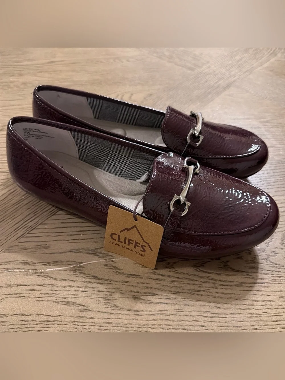 Cliffs By White Mountain Shoes Womens Size 7W Glowing Loafer Slip On Flats